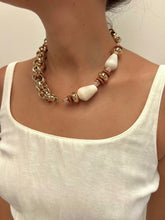 Load image into Gallery viewer, Sweet Peony Necklace