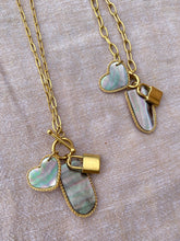 Load image into Gallery viewer, The Tuamotu Set - Dark Mother of Pearl